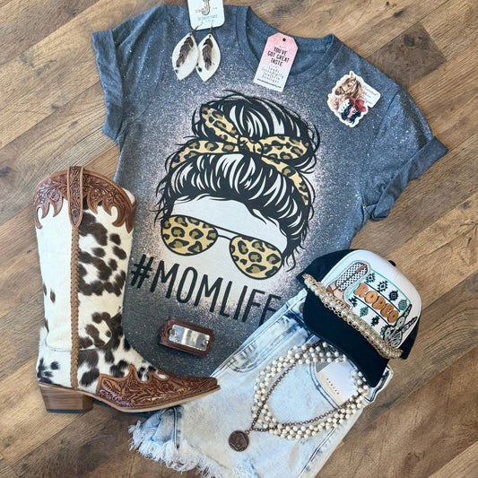 #Momlife | Western Mama Graphic T-Shirt